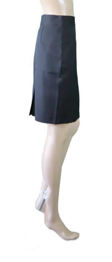 04 Blouson Black Skirt 2
