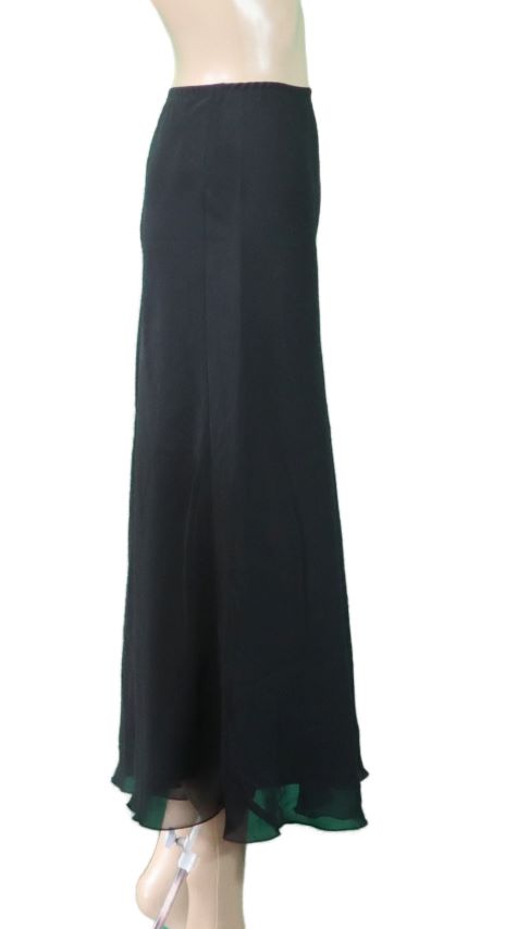 05a MrK Black Skirt 2