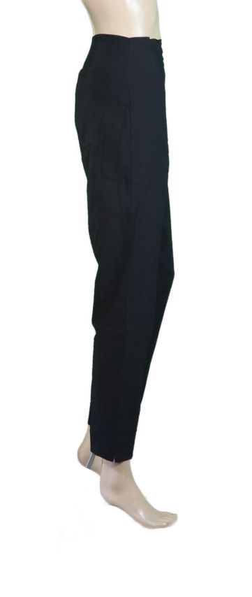 0910 Person-Elle Black 2