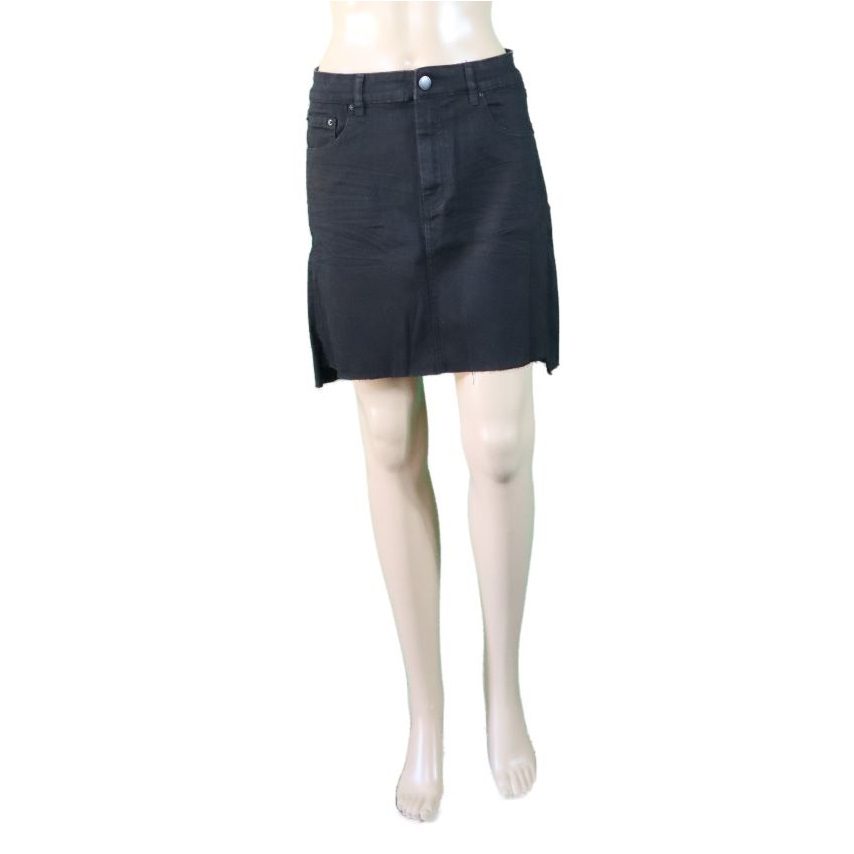 14 Decjuba Black Skirt 1
