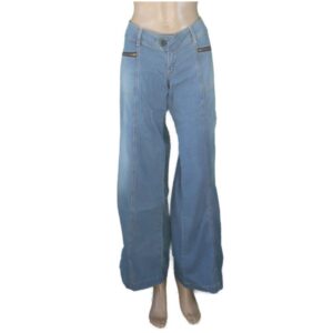 14a01 Levis Blue Jeans 1