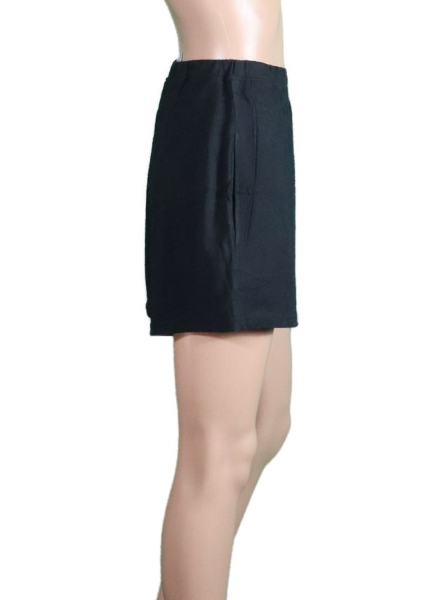 AW0623 Reebok Black Shorts 2