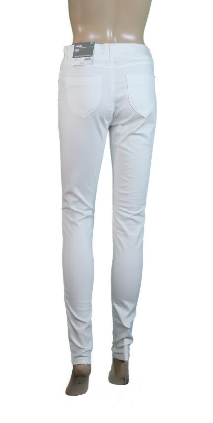 DP15 Eden White 3